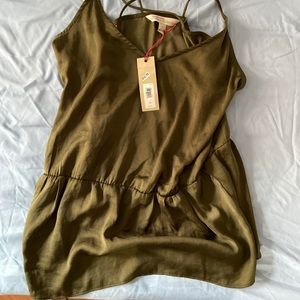 Banana republic olive green heritage collection cross back tank top blouse NWT